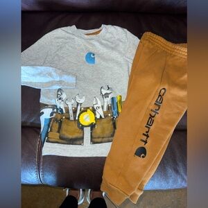 Boys 4T Carhartt set. Gently worn. Great condition. Smoke free home.